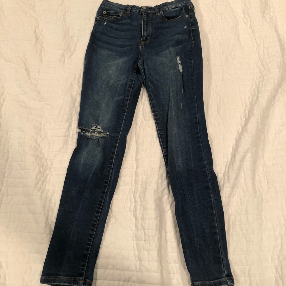 Aeropostale the Norma Jean women size 4 distressed